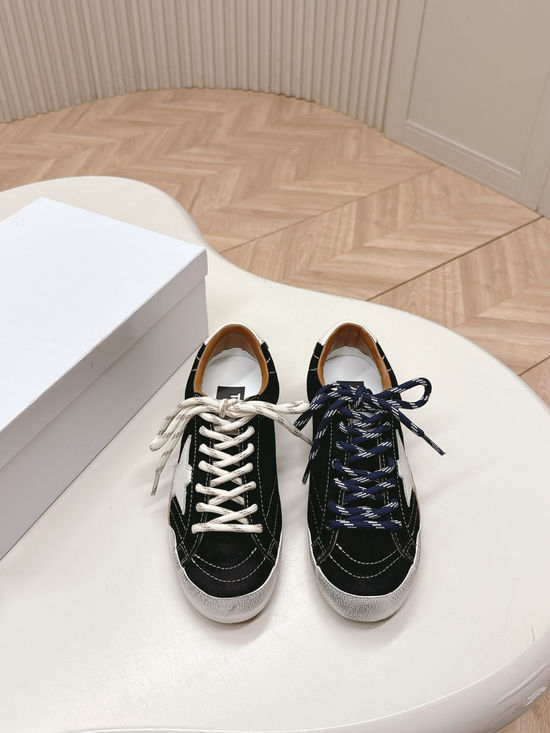 Golden Goose Vintage Style Distressed Casual Daily Trainers