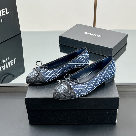 Chanel Premium Two Tone Slingback Flats Soft Sheepskin Lining