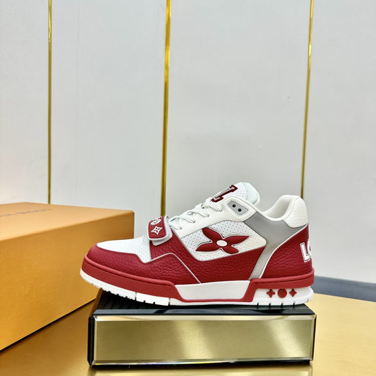 Louis Vuitton LV Premium Grained Leather Sneakers Retro Casual Design