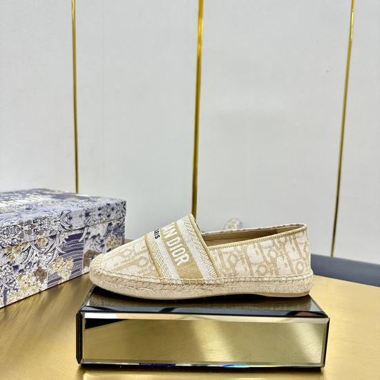 Christian Dior CD Classic Espadrille Flats with Comfortable Woven Sole