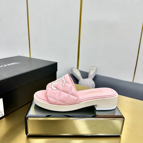 Chanel Classic Logo Design Sheepskin Upper Comfortable Sandals