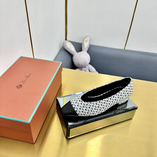 Loro Piana Comfortable Soft Ballet Flats with Premium Quality Craftsmanship