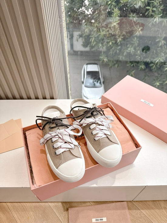 Miu Miu Comfortable Fashion Sneakers with Simple and Stylish Design