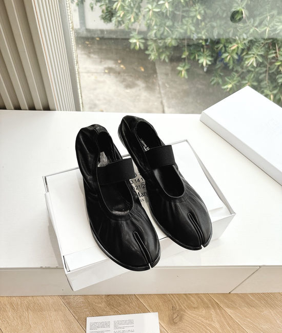 Maison Margiela Split Toe Leather Mary Jane Flats Comfortable Casual Shoes