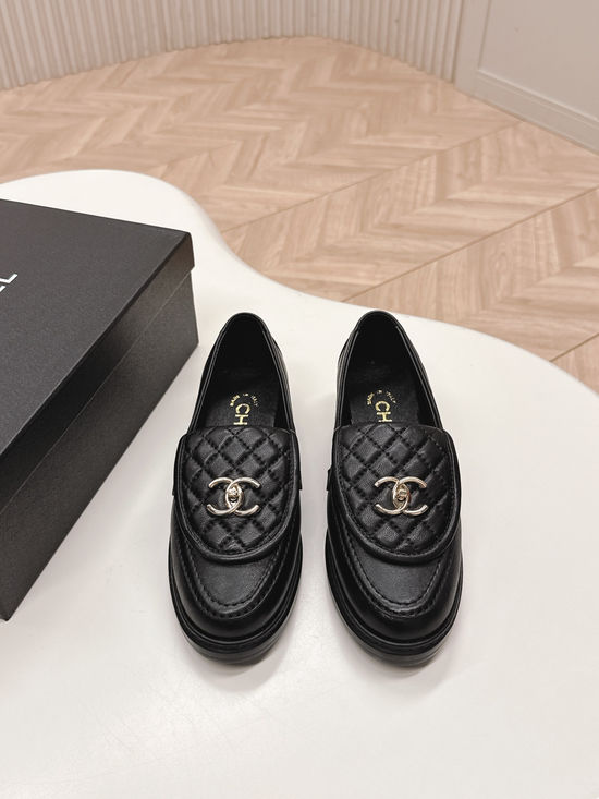 Chanel Elegant Buckle Decor Leather Loafer Mules Comfortable