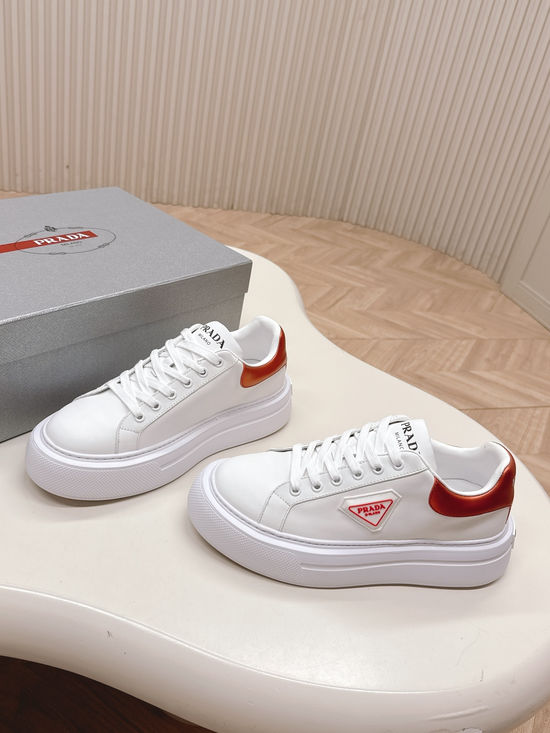 Prada Classic Casual Leather Sneakers Comfortable Lightweight Daily Shoes