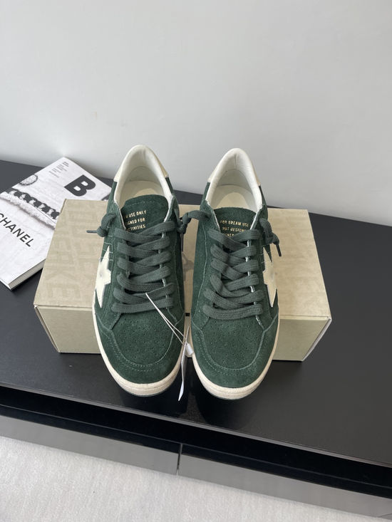 Golden Goose Casual Distressed Sneakers Comfortable Versatile Everyday Footwear
