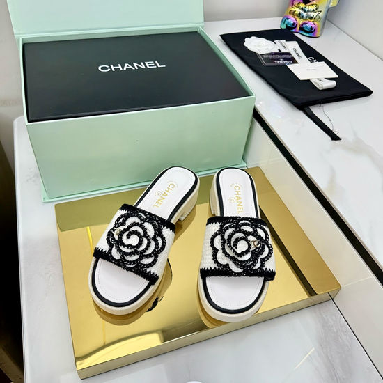 Chanel Quilted Soft Leather Comfortable Casual Slides