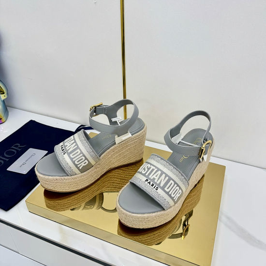 Christian Dior CD Minimalist Comfortable Platform Sandals With Quality Details
