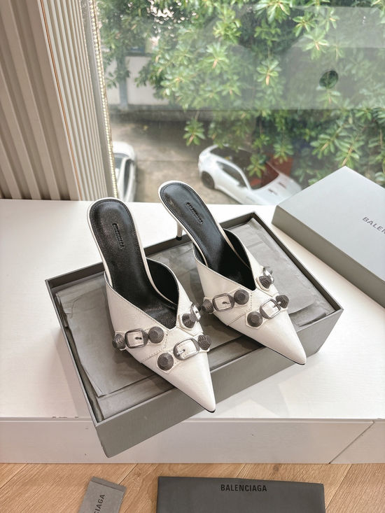 Balenciaga Studded Leather Ballet Flats with Comfortable Design