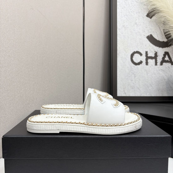 Chanel Premium Sheepskin Upper Slide Sandals Soft Lining Non-slip Sole