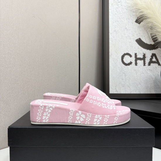 Chanel Satin Upper Slide Sandals Soft Lining Non-slip Rubber Sole