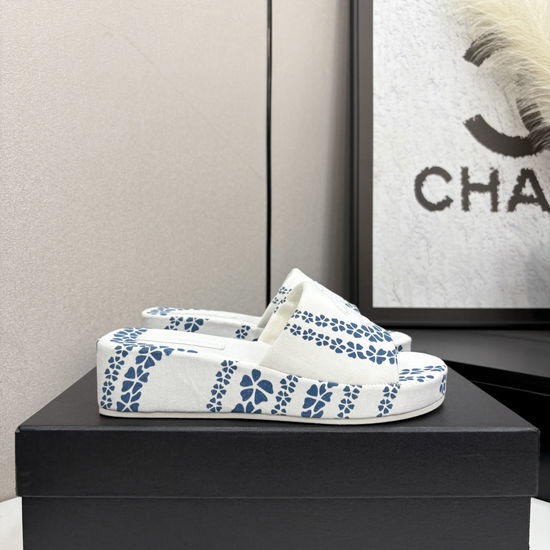 Chanel Satin Upper Slide Sandals Soft Lining Non-slip Rubber Sole