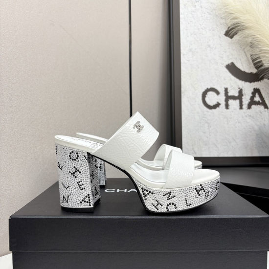 Chanel Patent Leather Upper Slide Sandals Soft Lining Genuine Leather Sole