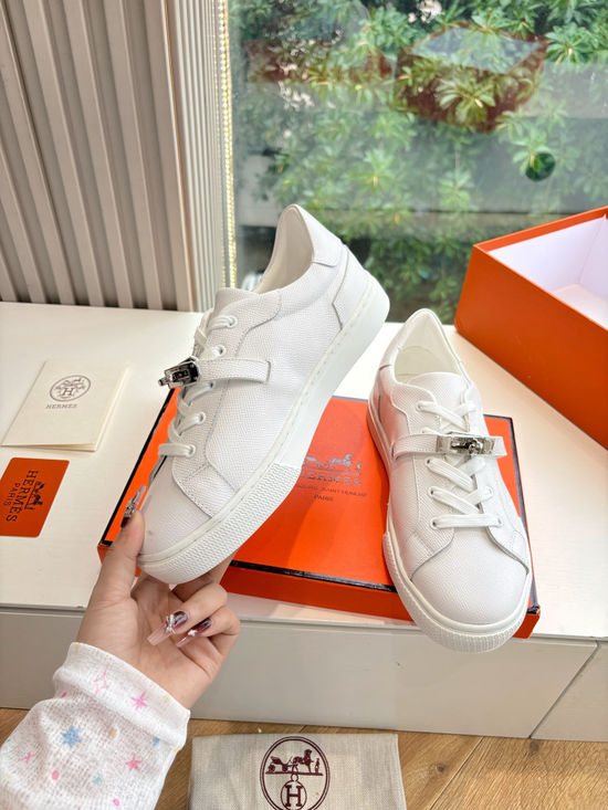 Hermes Casual Versatile Sneakers Soft Leather Lightweight Non-slip Sole