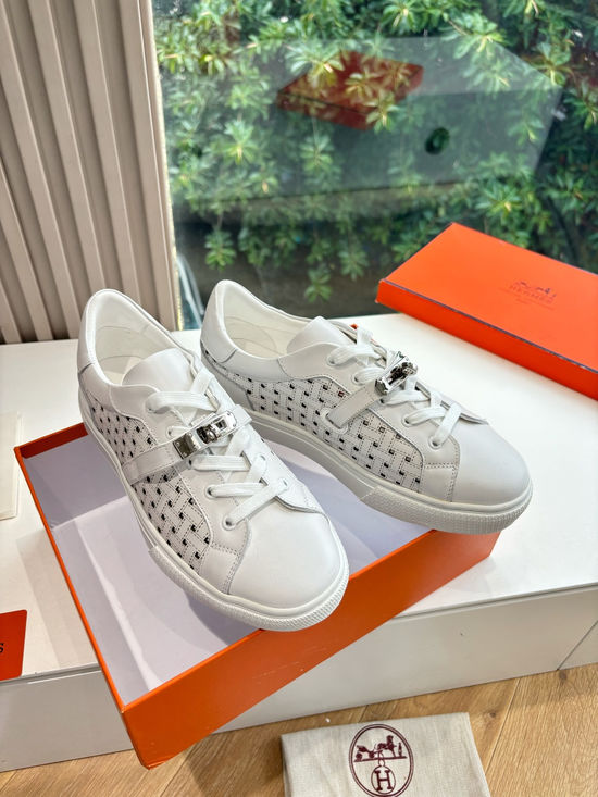 Hermes Casual Versatile Sneakers Soft Leather Lightweight Non-slip Sole