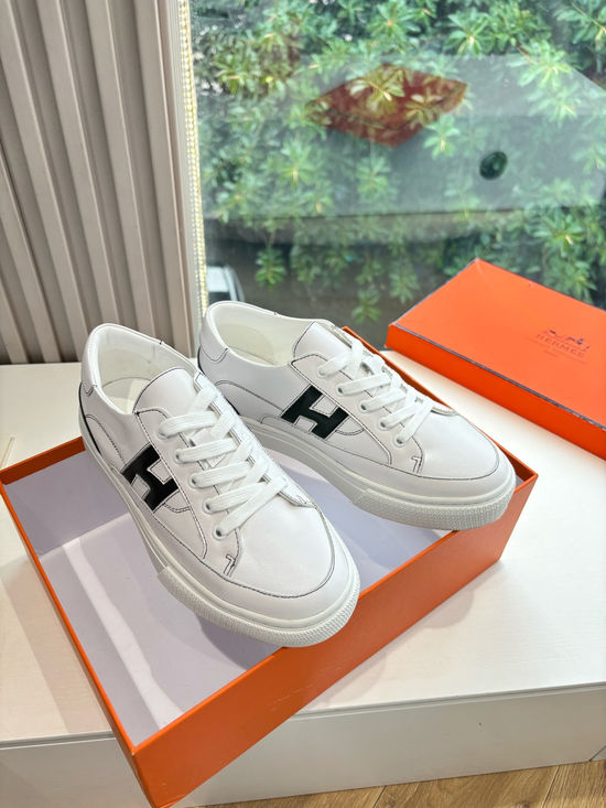 Hermes Casual Versatile Sneakers Soft Leather Lightweight Non-slip Sole