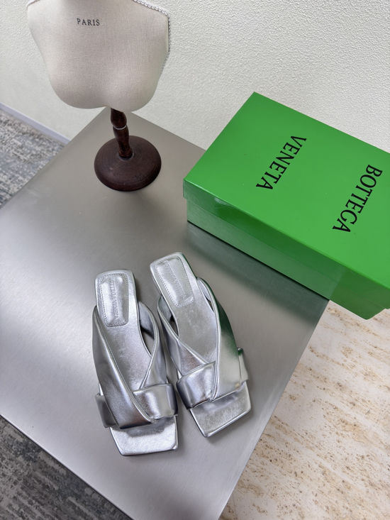 Bottega Veneta Premium Lambskin Slip On Mules With Italian Leather Sole
