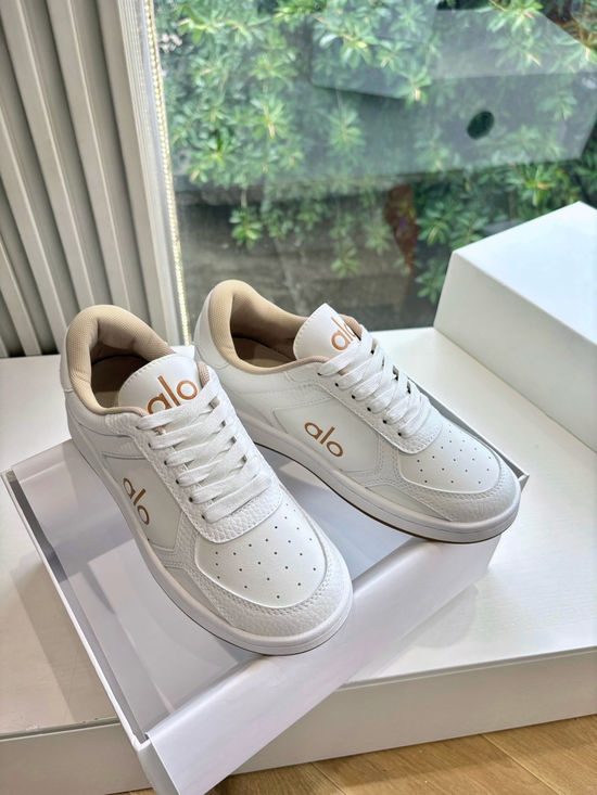 Alo Elevate Style with Thick-Soled Comfort Sneakers