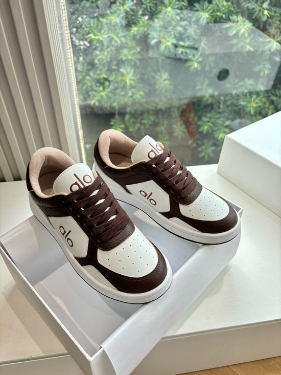Alo Elevate Style with Thick-Soled Comfort Sneakers