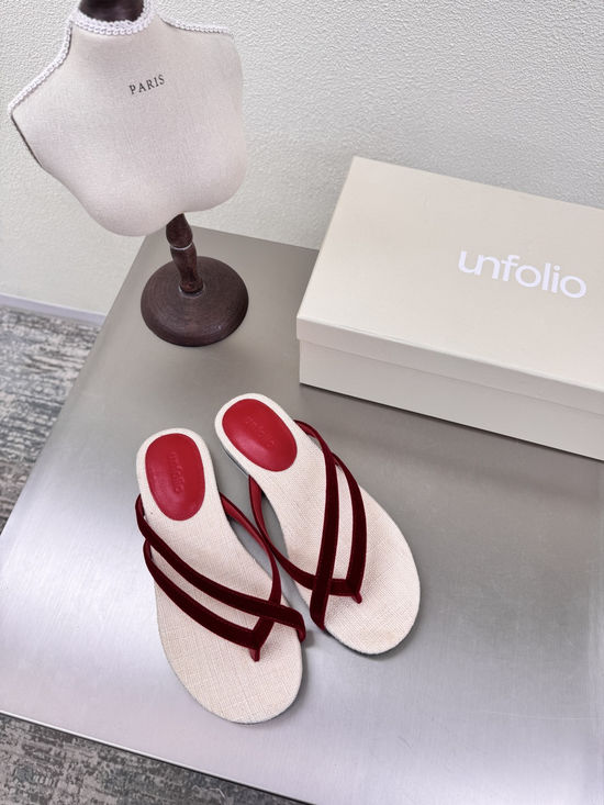 Unravel Project Velvet Strap Toe-Post Sandals Premium Comfort