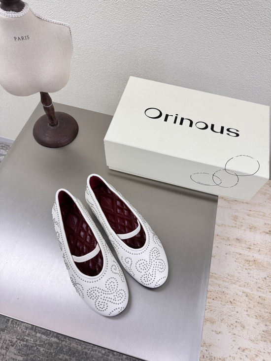 Orinous Elegant Rivet Lambskin Flat Mary Jane Shoes