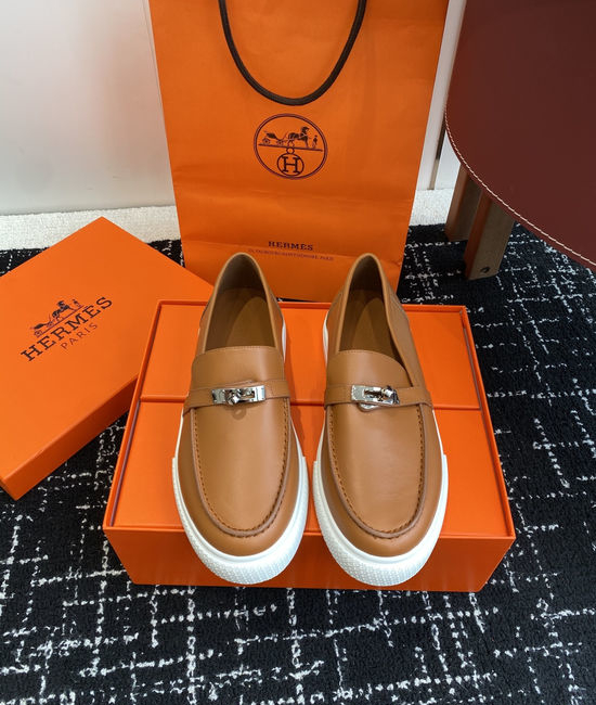 Hermes Classic Slip-on Loafers Soft Leather Upper Comfortable Sole