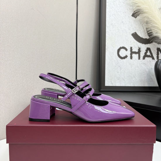 Gucci Elegant Chunky Heel Buckle Leather Sole Sandals