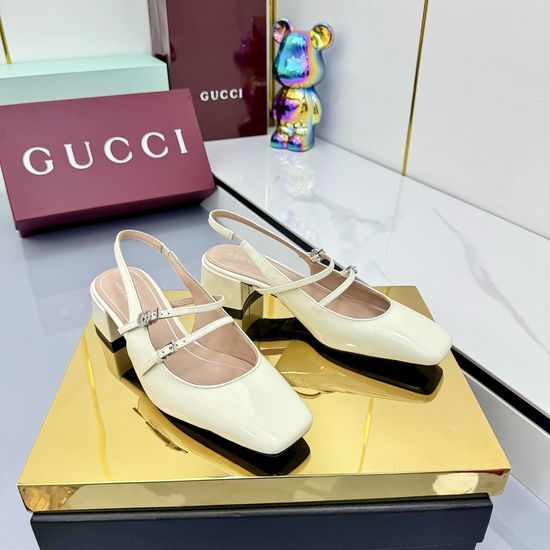 Gucci Crystal Buckle Decor Slingback Patent Leather Dress Shoes