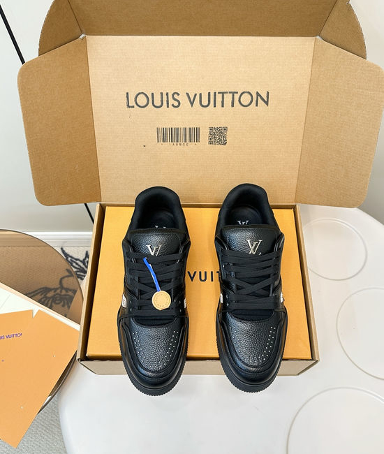 Louis Vuitton LV Premium Stitched Casual Sneakers Comfortable Non-slip Sole