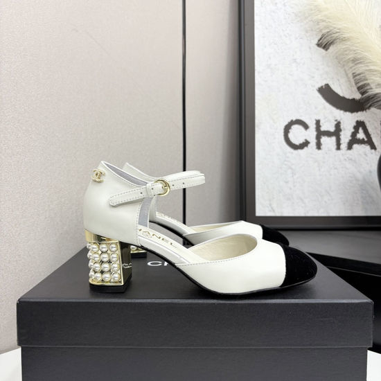 Roger Viver RV Diamond Buckle Sheepskin Leather Sole Sandals