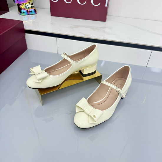 Gucci Bow Decor Patent Leather Ballet Flats with Metal Buckle