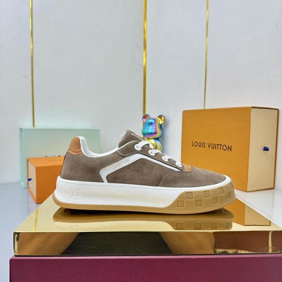 Louis Vuitton LV Premium Leather Low Top Comfortable Casual Sneakers