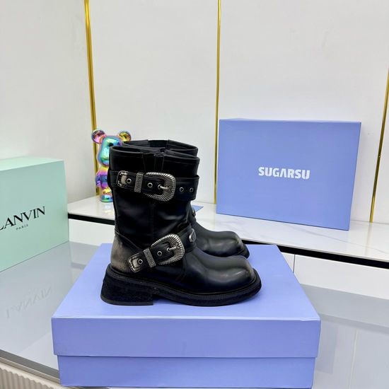Sugarsu Decorative Buckle Short Boots Durable Rubber Sole Comfortable Fit