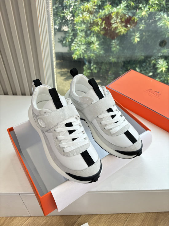 Hermes Classic Casual Sneakers with Premium Upper and Comfortable Fit