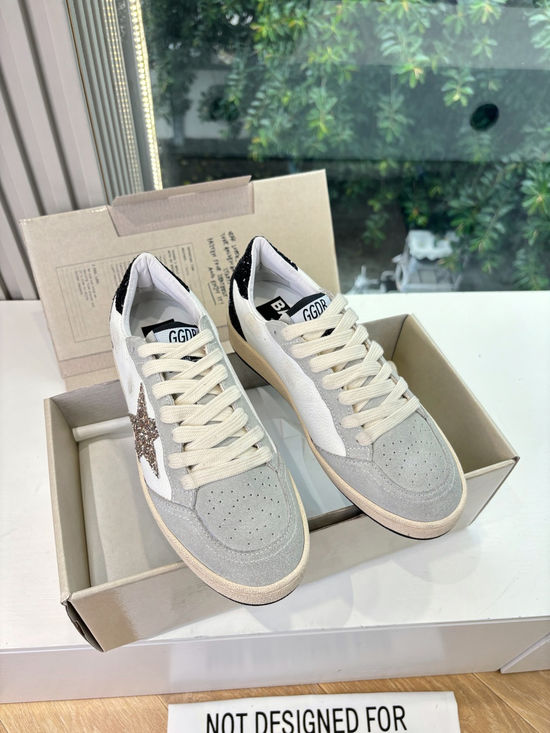 Golden Goose Vintage Distressed Star Pattern Leather Casual Sneakers