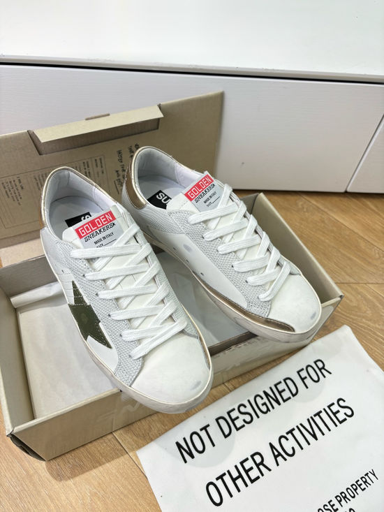 Golden Goose Vintage Distressed Star Pattern Leather Casual Sneakers