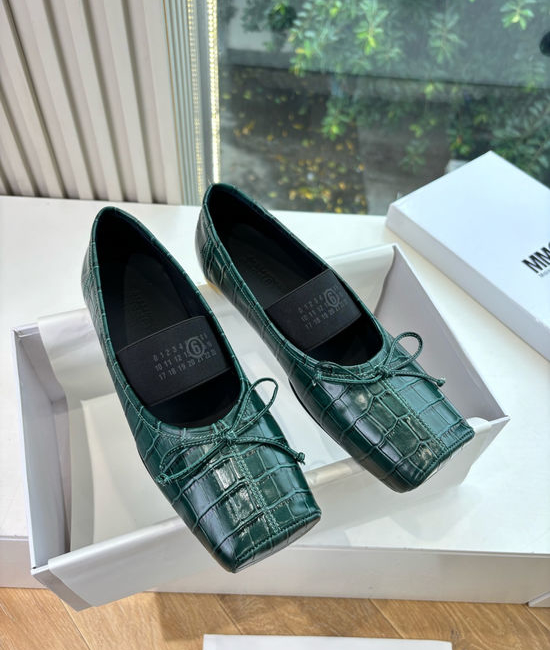 Maison Margiela Split Toe Soft Leather Comfortable Casual Flat Mary Jane Shoes