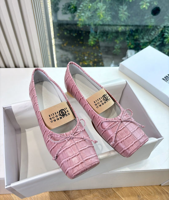 Maison Margiela Split Toe Soft Leather Comfortable Casual Flat Mary Jane Shoes
