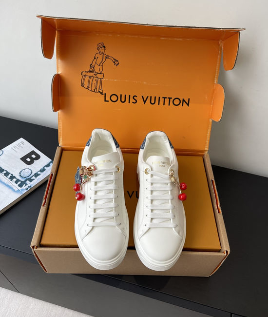 Louis Vuitton LV Casual Leather Skate Shoes with Embossed Pattern Design