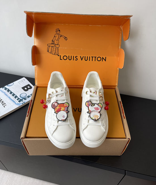 Louis Vuitton LV Casual Leather Skate Shoes with Embossed Pattern Design