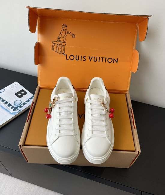 Louis Vuitton LV Casual Leather Skate Shoes with Embossed Pattern Design