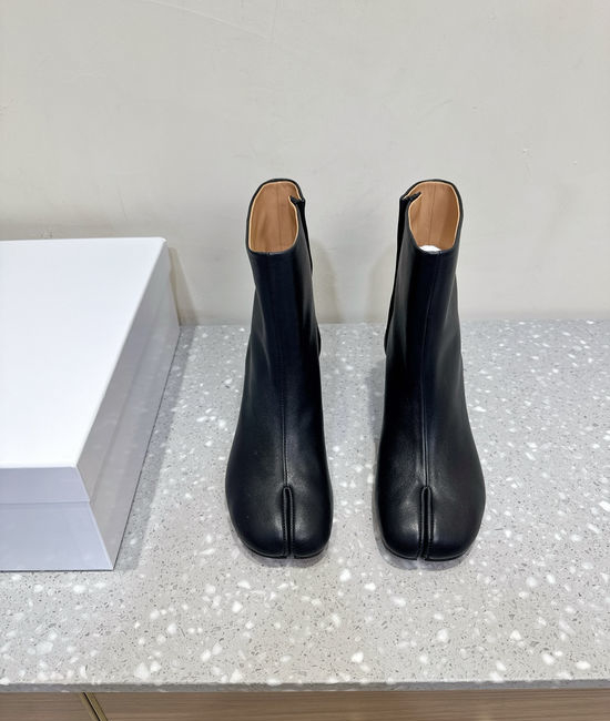 Maison Margiela Chunky Heel Split Toe Ankle Boots Soft Premium Leather