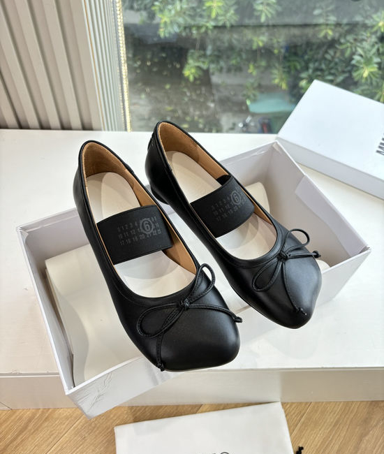 Maison Margiela Split Toe Soft Leather Comfortable Casual Flat Mary Jane Shoes