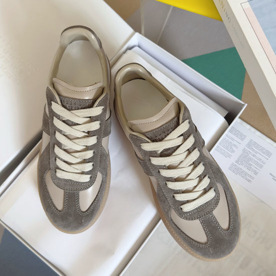 Maison Margiela Classic Leather Stitching Thick Sole Training Sneakers
