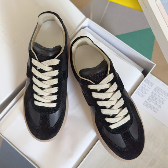 Maison Margiela Classic Leather Stitching Thick Sole Training Sneakers