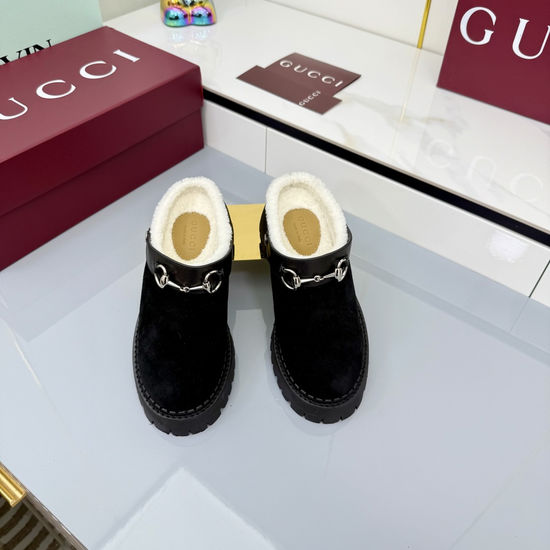 Gucci Luxury Crystal Embellished Patent Leather Loafers