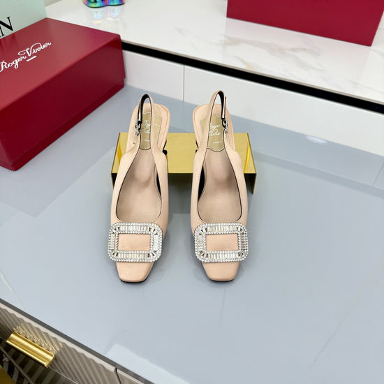 Roger Viver Elegant Crystal Buckle Satin Kitten Heel Pumps
