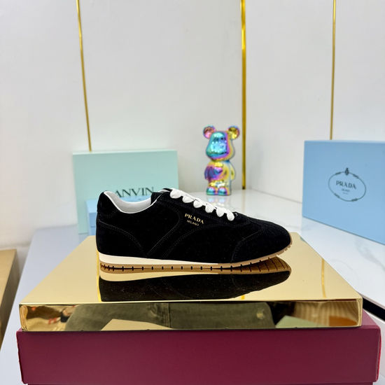 Prada Stylish Mixed Material Casual Sneakers For Daily Wear