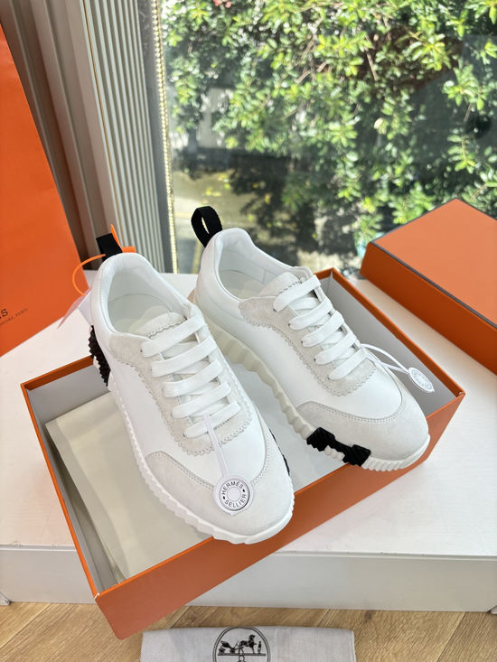 Hermes Premium Leather Comfortable Versatile Casual Sneakers Fashionable